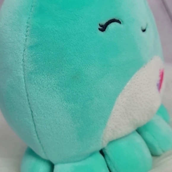 Squishmallows 6 Inch Bright Blue Valentines Day Octopus Plush Stuffed Animal Toy - Picture 7 of 15